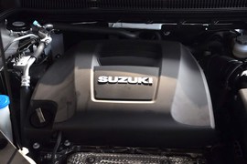 2011款铃木凯泽西2.4L两驱手动标准版
