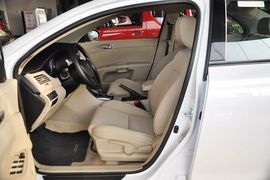 2011款铃木凯泽西2.4L两驱手动标准版