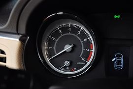 2011款铃木凯泽西2.4L两驱手动标准版