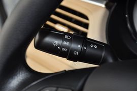 2011款铃木凯泽西2.4L两驱手动标准版