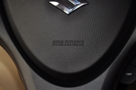 2011款铃木凯泽西2.4L两驱手动标准版