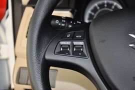 2011款铃木凯泽西2.4L两驱手动标准版