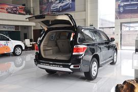 2013款丰田汉兰达2.7L两驱紫金版