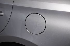 2014款丰田威驰1.3L自动智尚版