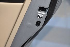 2014款丰田威驰1.3L自动智尚版