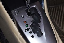 2014款丰田威驰1.3L自动智尚版
