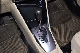 2014款丰田威驰1.3L自动智尚版