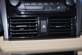 2014款丰田威驰1.3L自动智尚版