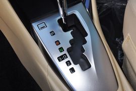 2014款丰田威驰1.5L自动智尚版