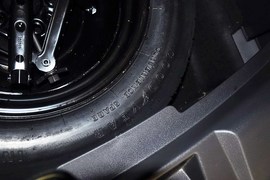 2014款Jeep指南者2.4L四驱豪华版