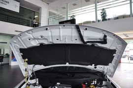 2014款Jeep指南者2.4L四驱豪华版