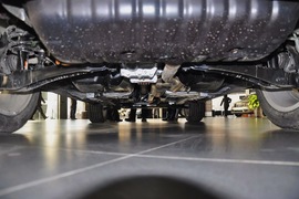 2014款Jeep指南者2.4L四驱豪华版