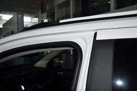 2014款Jeep指南者2.4L四驱豪华版