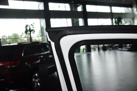 2014款Jeep指南者2.4L四驱豪华版
