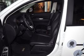 2014款Jeep指南者2.4L四驱豪华版