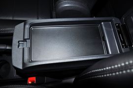 2014款Jeep指南者2.4L四驱豪华版