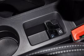 2014款Jeep指南者2.4L四驱豪华版