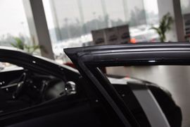 2013款起亚凯尊2.4L商务天窗版