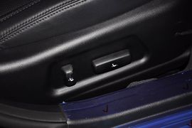 2013款起亚凯尊2.4L商务天窗版