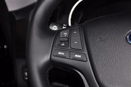 2013款起亚凯尊2.4L商务天窗版