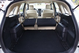 2013款江铃驭胜S350试驾活动实拍