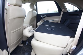 2013款江铃驭胜S350试驾活动实拍
