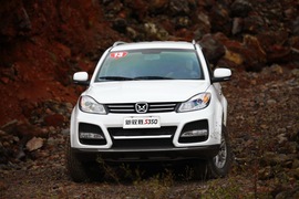 2013款江铃驭胜S350试驾活动实拍