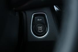 2017款宝马330i
