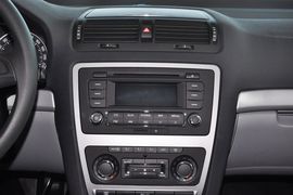 2014款斯柯达明锐1.6L手动逸俊版