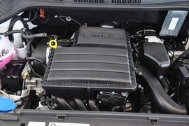 2013款全新桑塔纳1.6L手动豪华版