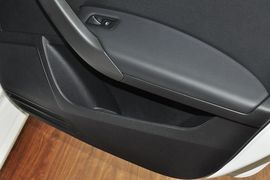2013款全新桑塔纳1.6L手动豪华版