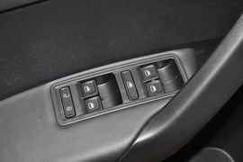 2013款全新桑塔纳1.6L手动豪华版