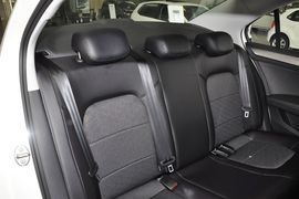2013款全新桑塔纳1.6L手动豪华版