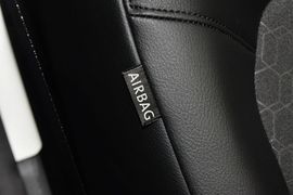 2013款全新桑塔纳1.6L手动豪华版