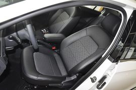 2013款全新桑塔纳1.6L手动豪华版
