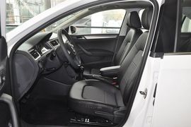 2013款全新桑塔纳1.6L手动豪华版