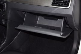 2013款全新桑塔纳1.6L手动豪华版