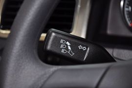 2013款全新桑塔纳1.6L手动豪华版
