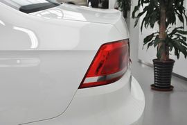 2013款全新桑塔纳1.6L手动豪华版