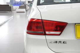2013款全新桑塔纳1.6L手动豪华版