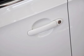 2013款全新桑塔纳1.6L手动豪华版