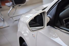 2013款全新桑塔纳1.6L手动豪华版