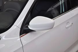 2013款全新桑塔纳1.6L手动豪华版