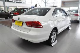 2013款全新桑塔纳1.6L手动豪华版
