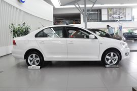 2013款全新桑塔纳1.6L手动豪华版