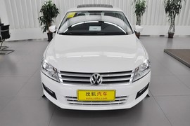 2013款全新桑塔纳1.6L手动豪华版