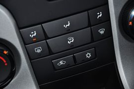 2013款雪佛兰科鲁兹1.8L