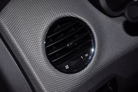 2013款雪佛兰科鲁兹1.8L