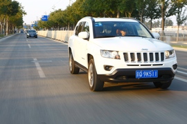 2014款Jeep指南者试驾