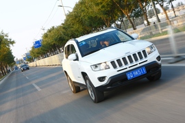 2014款Jeep指南者试驾